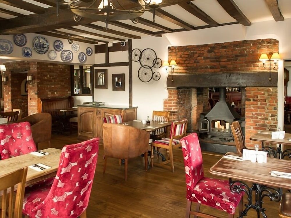 The White Horse Inn 31/48