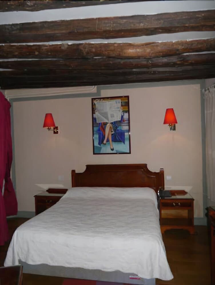 Hôtel Les Degrés De Notre Dame 19/50