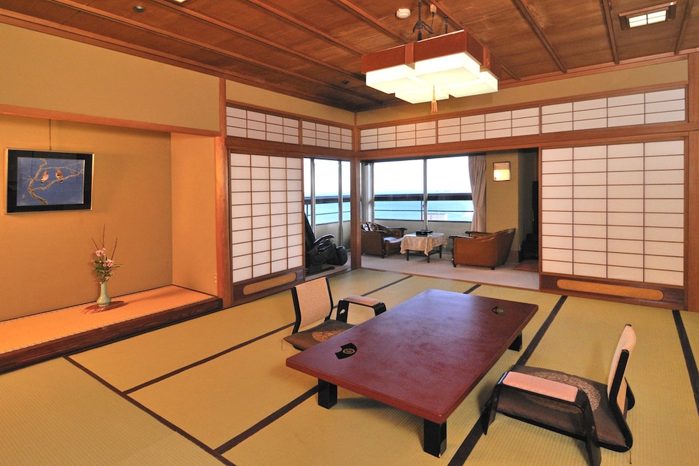 Atami Taikansou 23/43