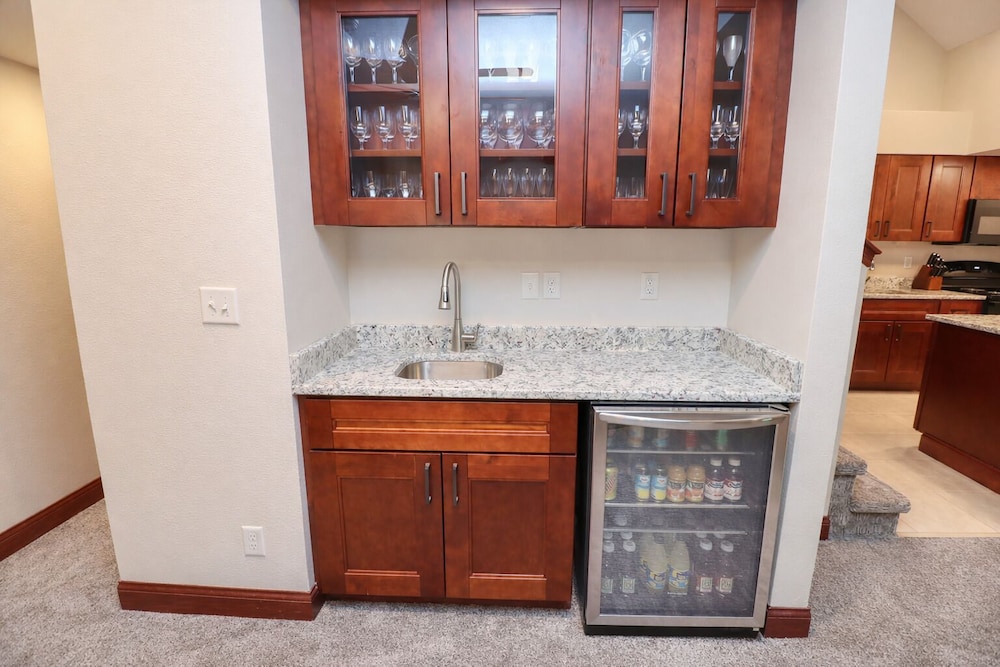 Chase Suite Hotel Lincoln 6/71