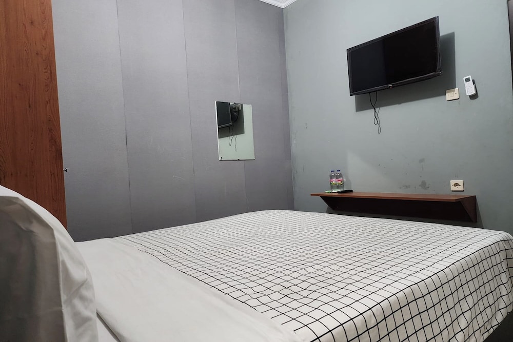 Barada Rooms 7/35