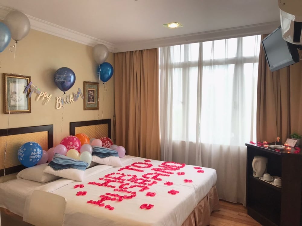 Desa Queenspark Hotel 24/77