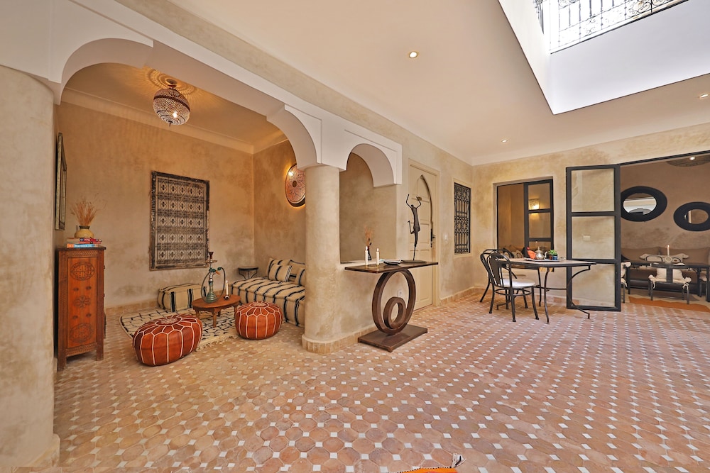 Riad Al Badia 32/50