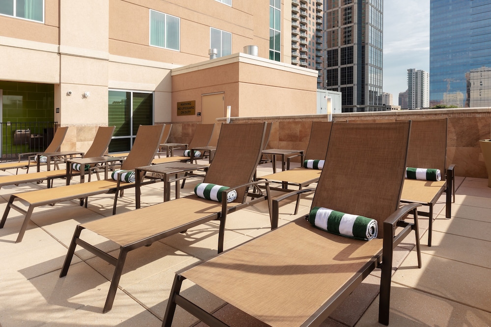 Embassy Suites by Hilton Houston Downtown 53/71