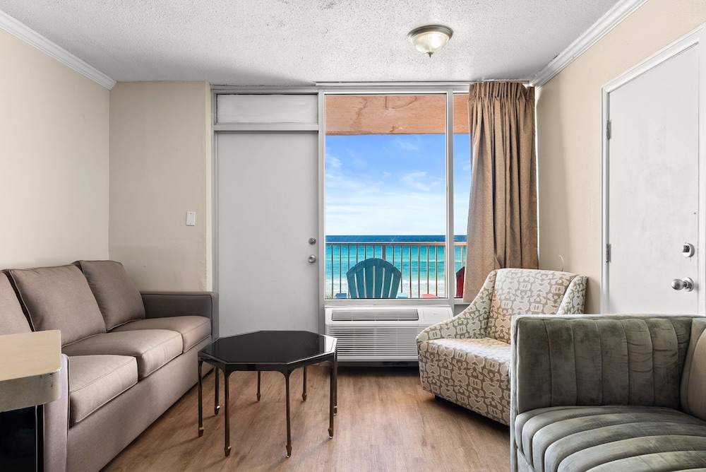 Seahaven Beach Hotel 42/69