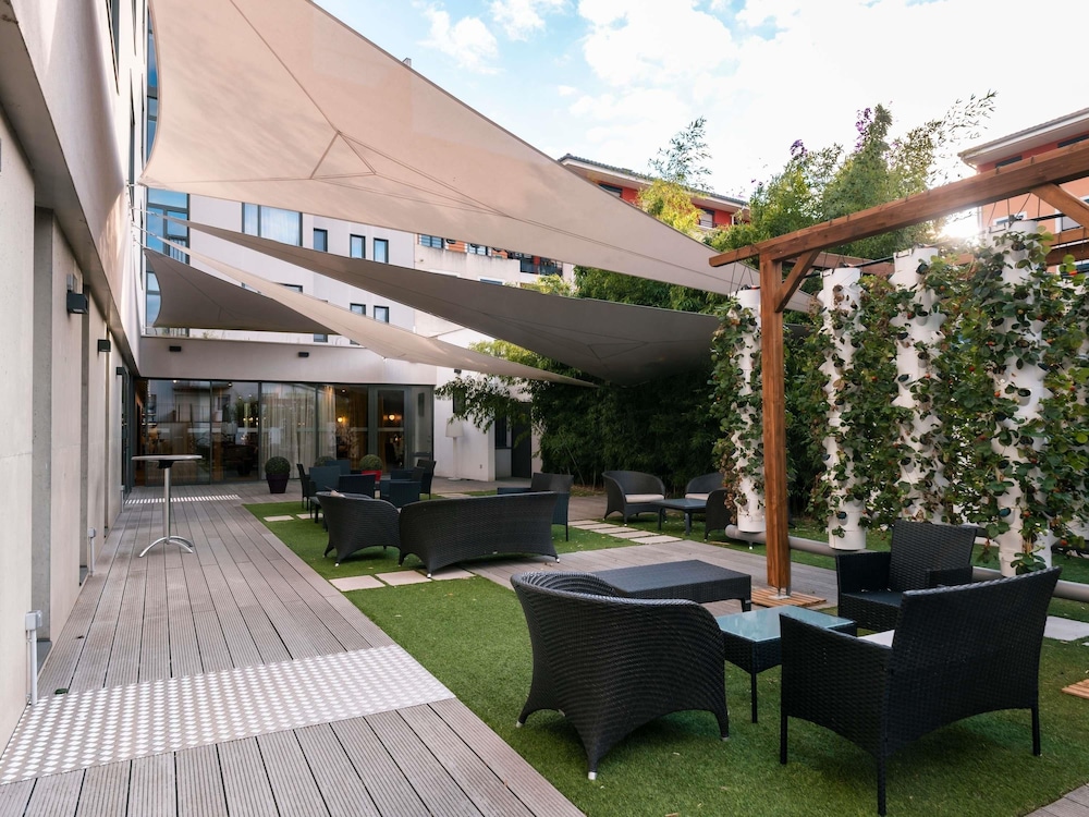 Hotel Mercure Villefranche sur Saone 68/70