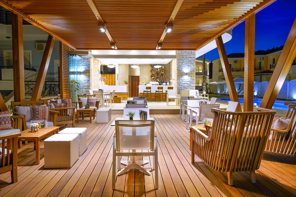 Lobelia Luxury Suites 32/50