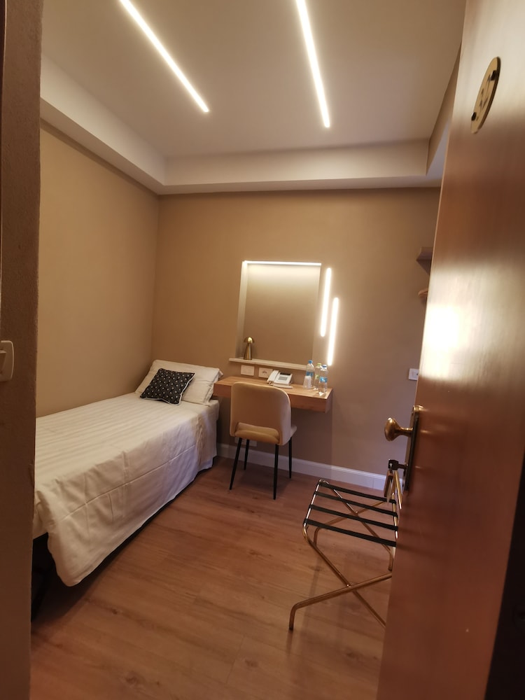 Hotel Fiori 10/59
