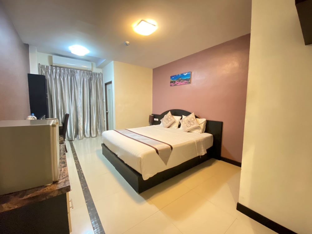 Leelawadee Modern Resort Huaykwang 8/41
