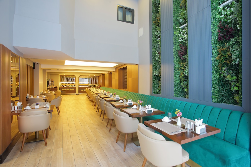 Downtown Sirkeci Hotel 50/61