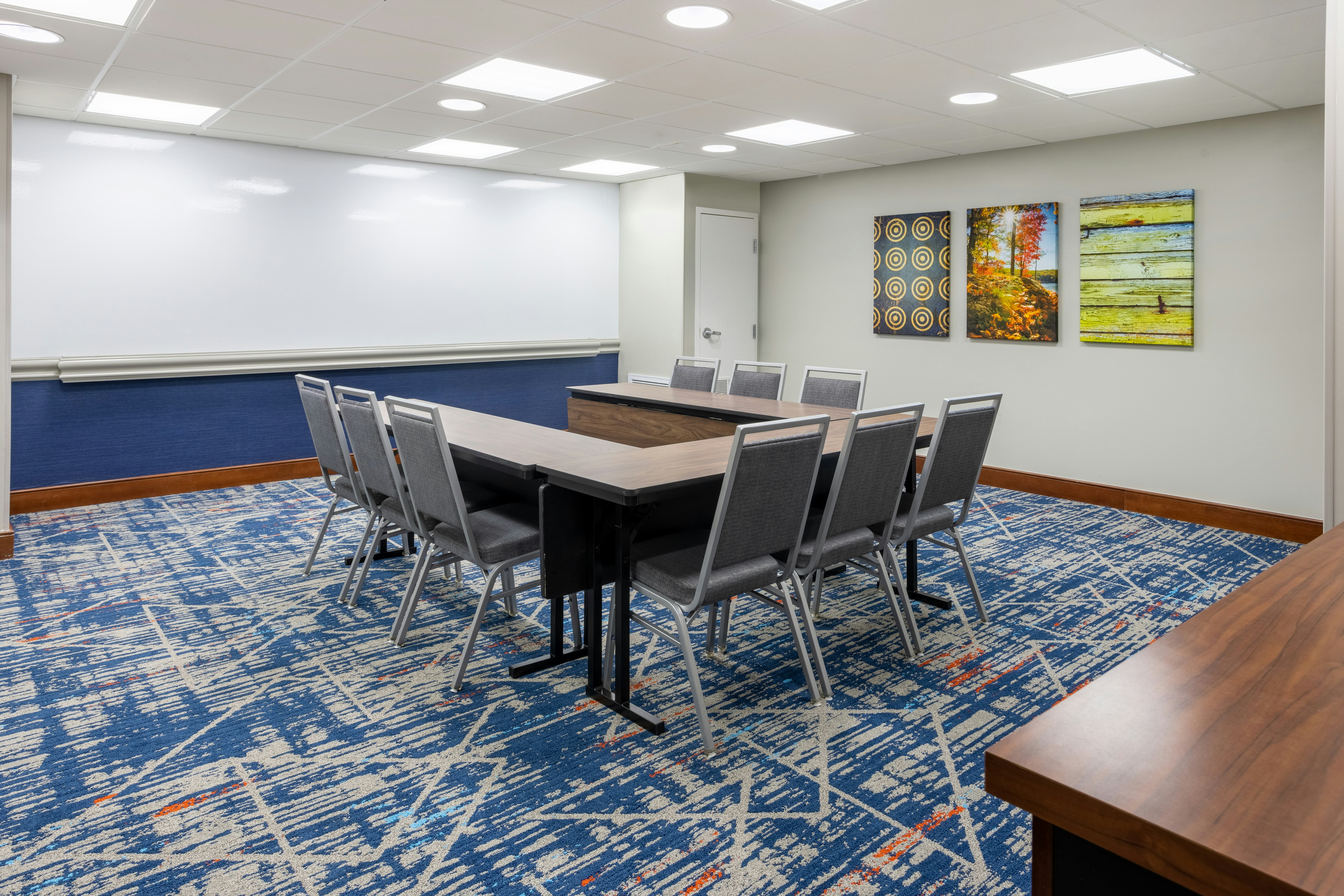 Hampton Inn Harriman Woodbury 44/47