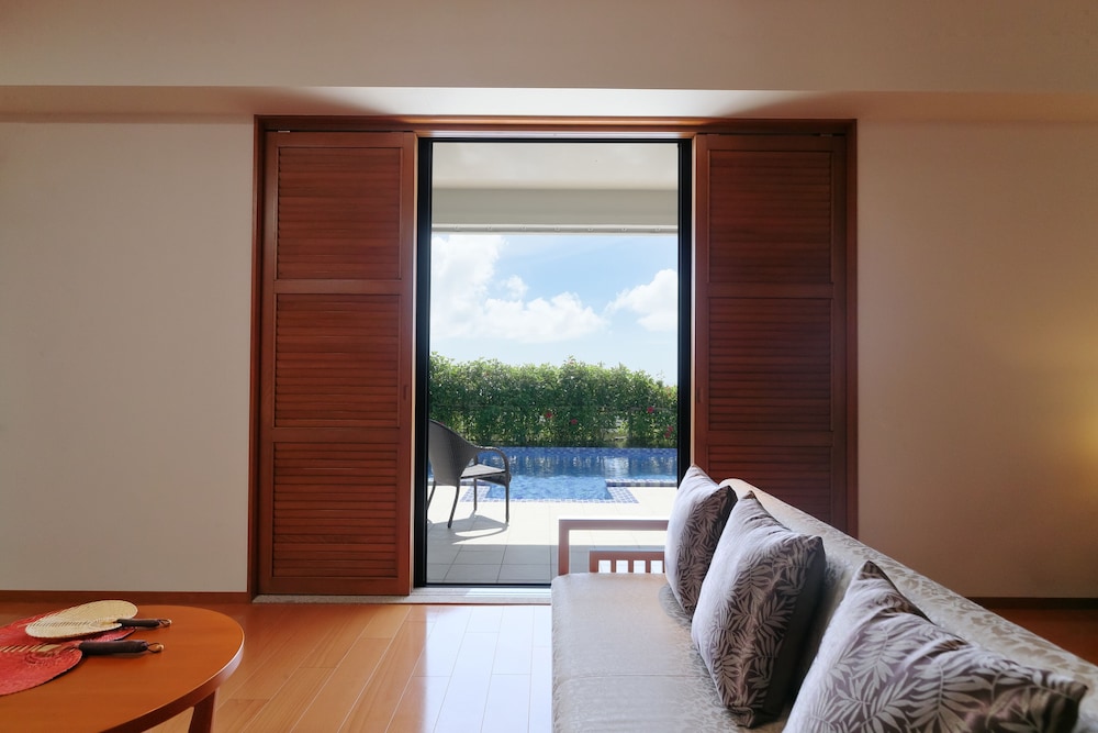 Connecting, Premier, Villa, House, 4 Beds