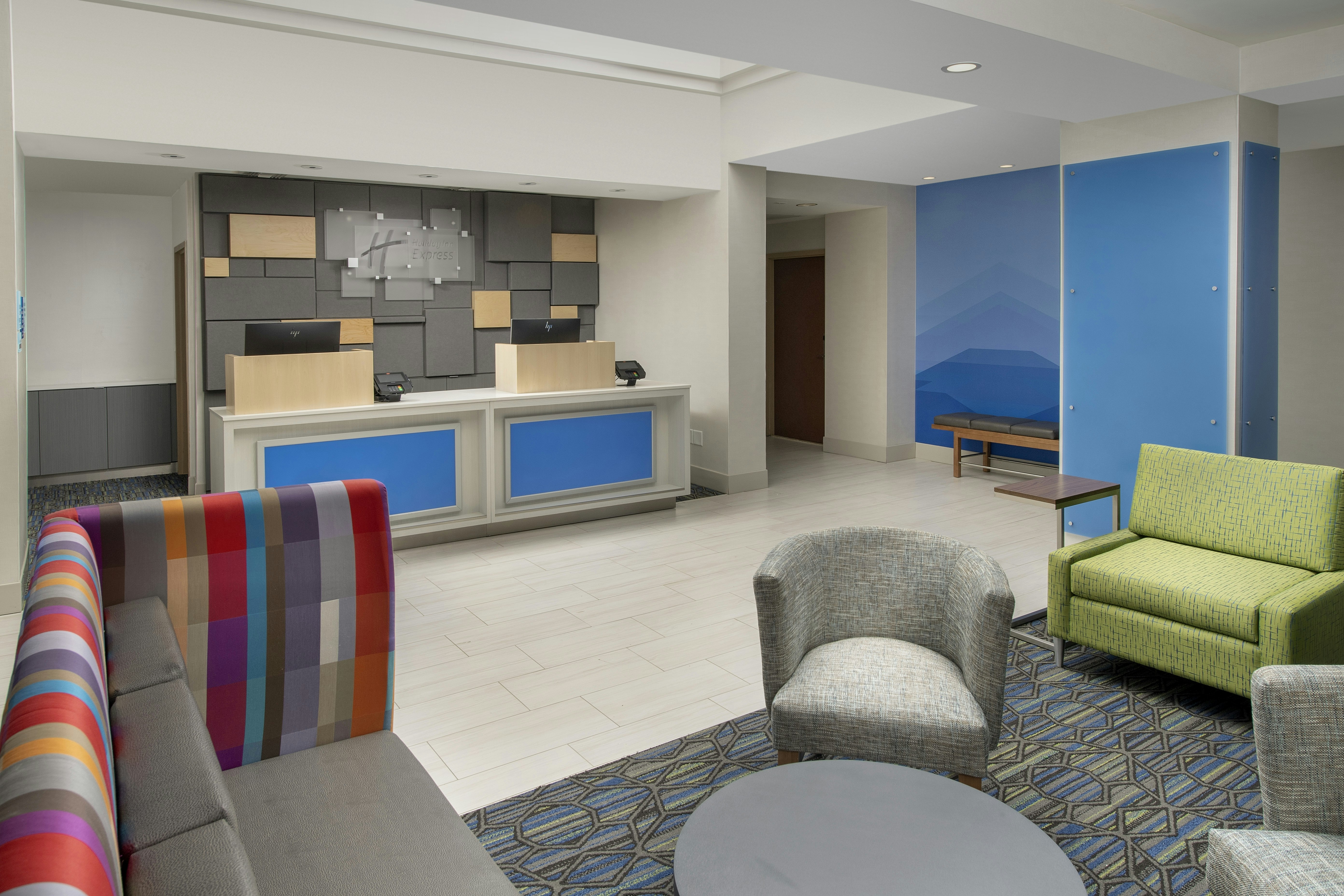 Holiday Inn Express Jacksonville Beach 29/45
