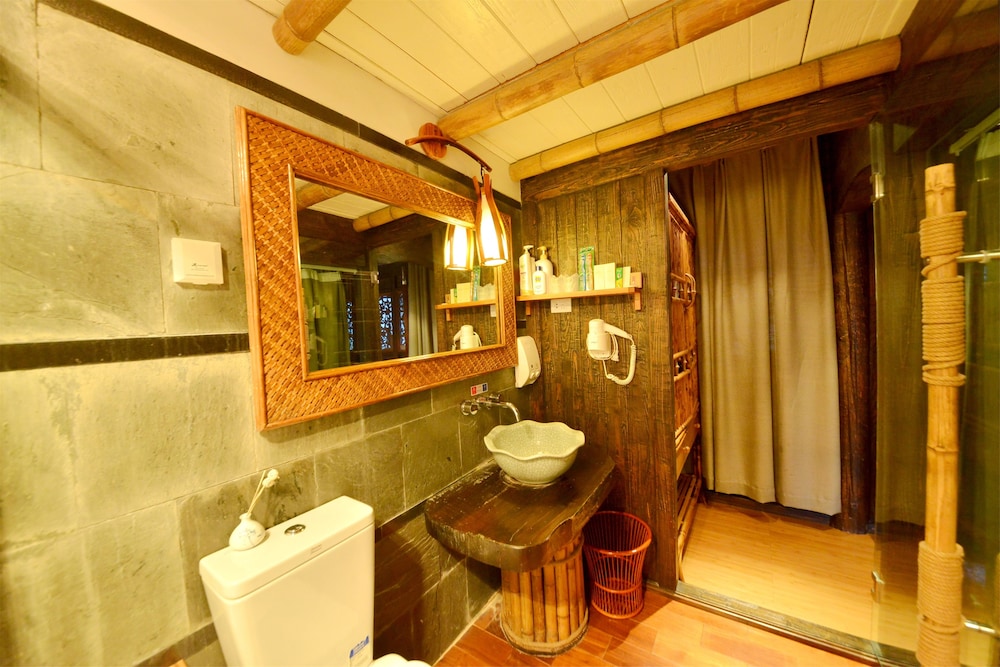 Lijiang Shuhe Youyiju Private Club 46/50