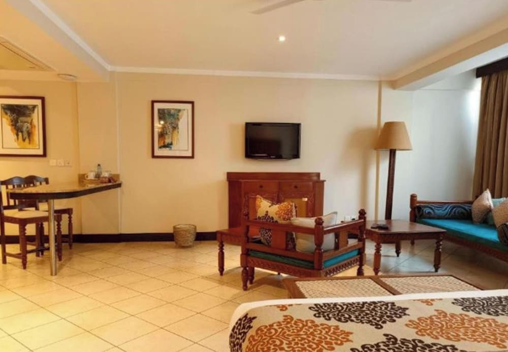 The Heron By Sarovar Portico India, Nairobi 51/77