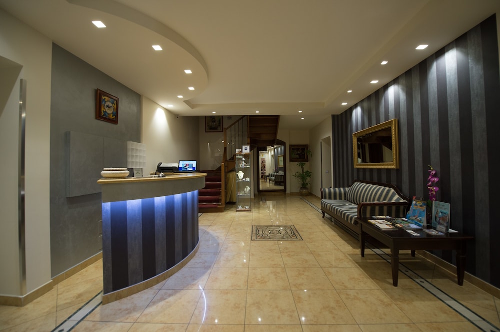 Hotel Aliai 11/60