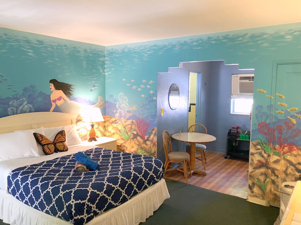 Duplex, Basic, 1 Queen and 1 Bunk Bed, Beach Side, Kitchenette