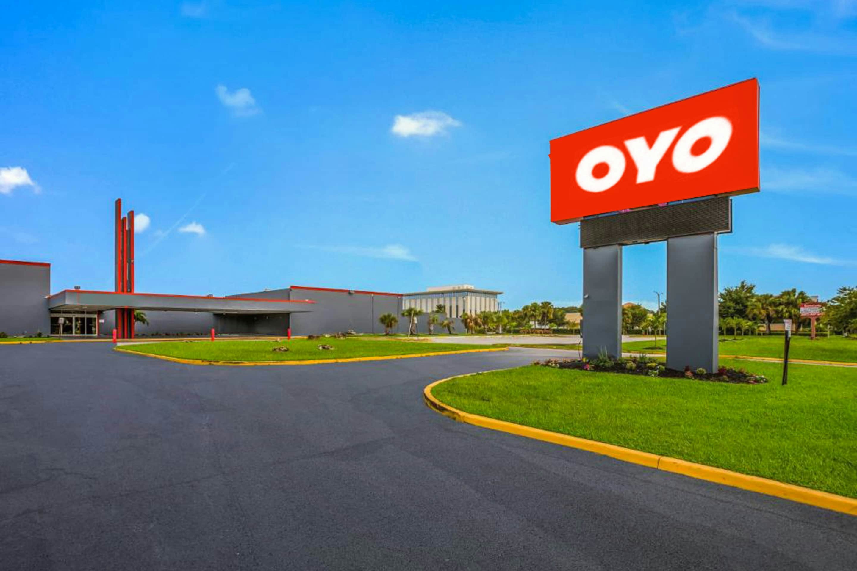 OYO Hotel Orlando Airport 32/32