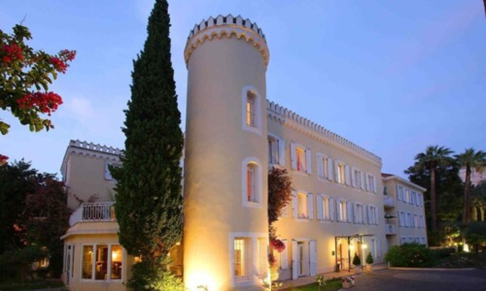 Chateau de La Tour 2/73