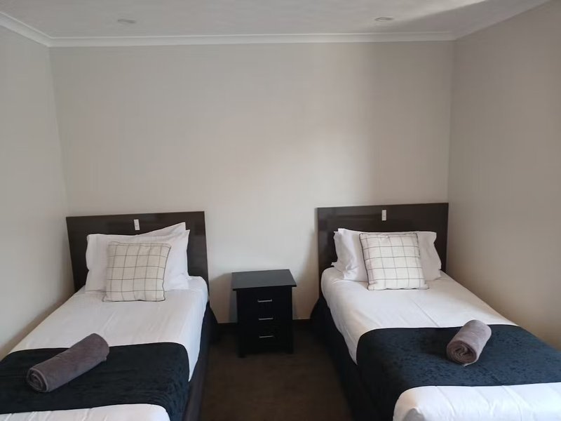 Palm City Motor Inn 20/68
