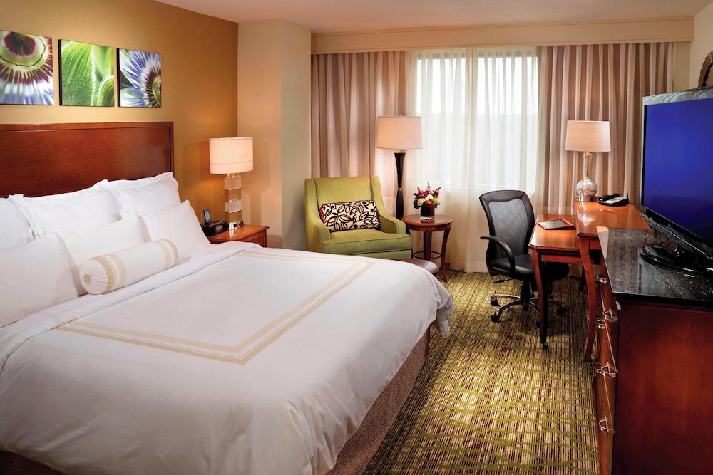 Room at Atlanta Marriott Alpharetta, ALPHARETTA - GA