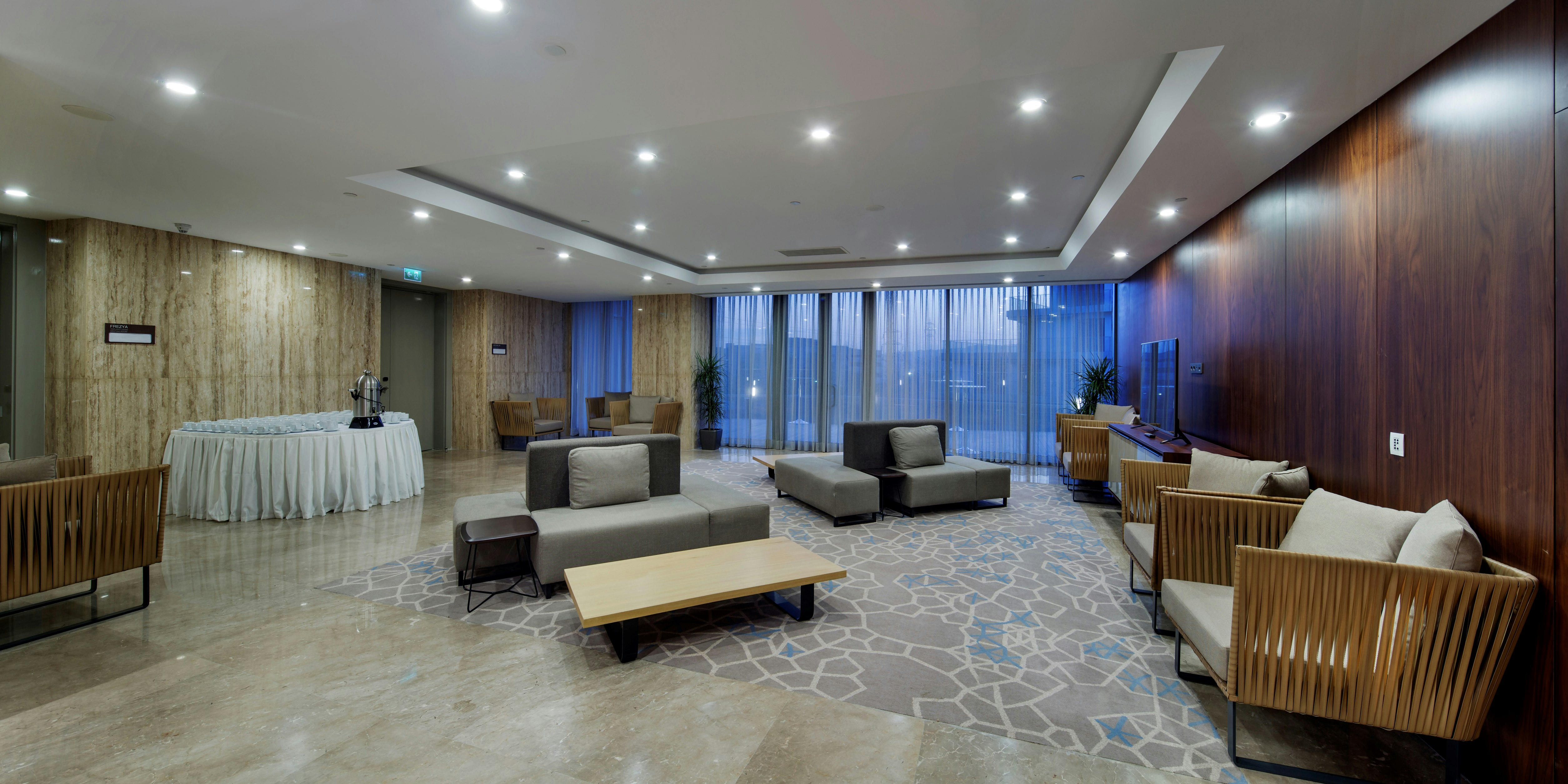 Hilton Garden Inn Istanbul Airport 12/24