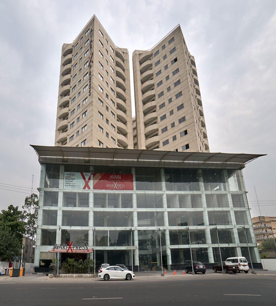Avari Xpress Gulberg Lahore in LAHORE