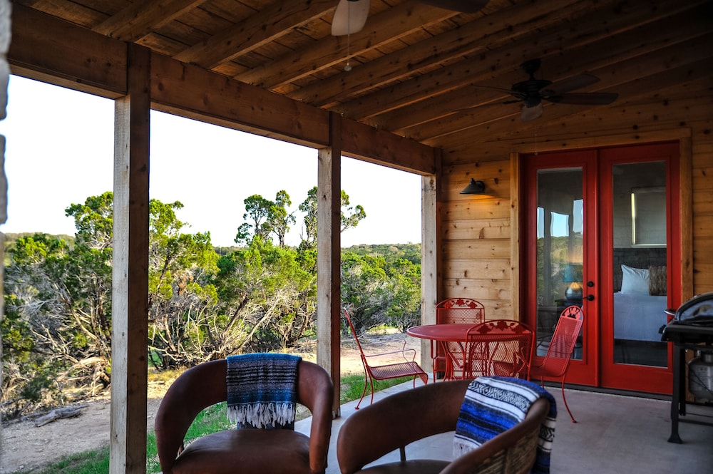 Hill Country Casitas 57/73