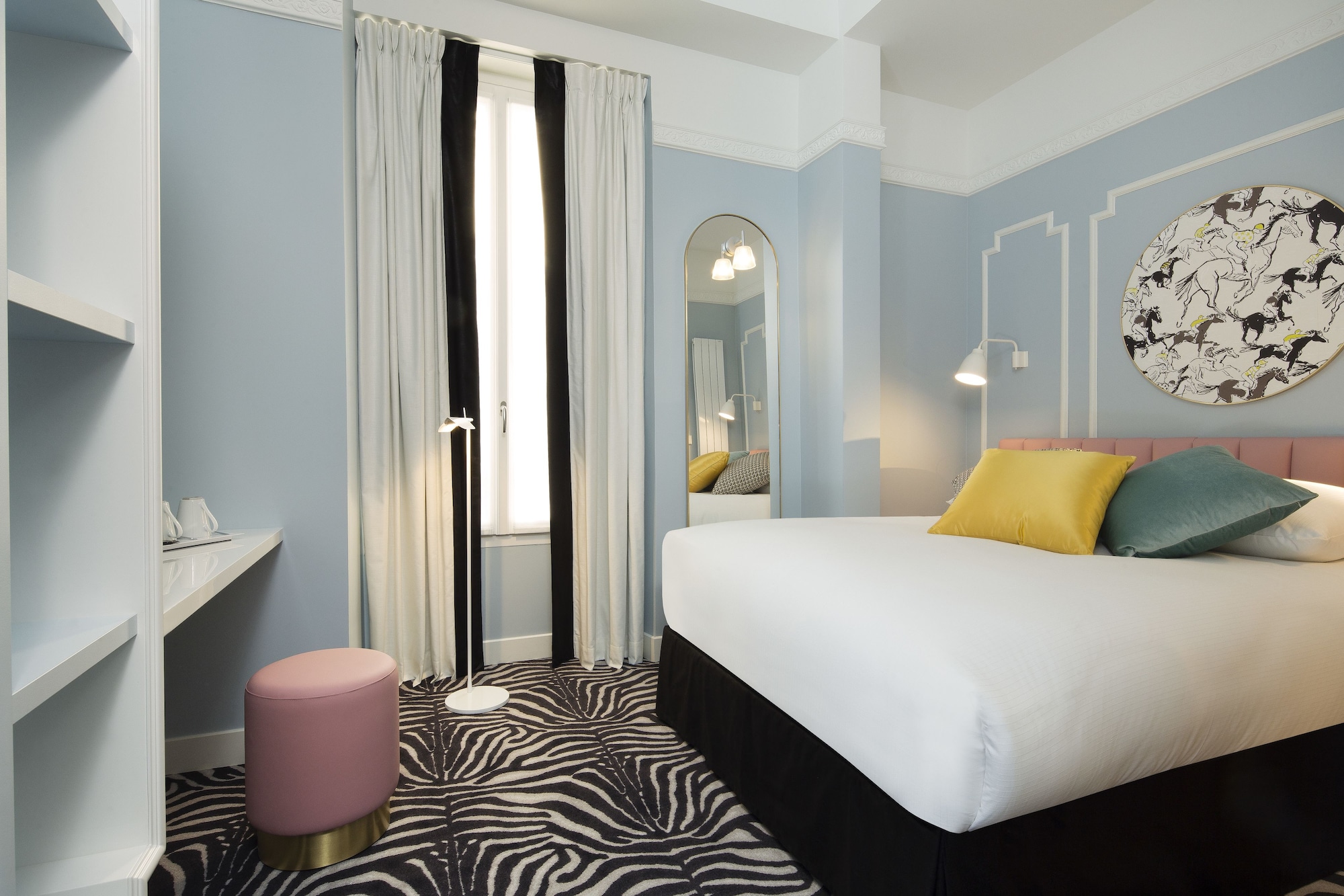 Discovery, Double Bed
