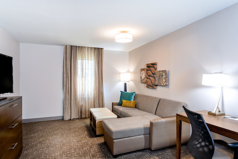 Staybridge Suites Fort Lauderdale Airport - West 27/53