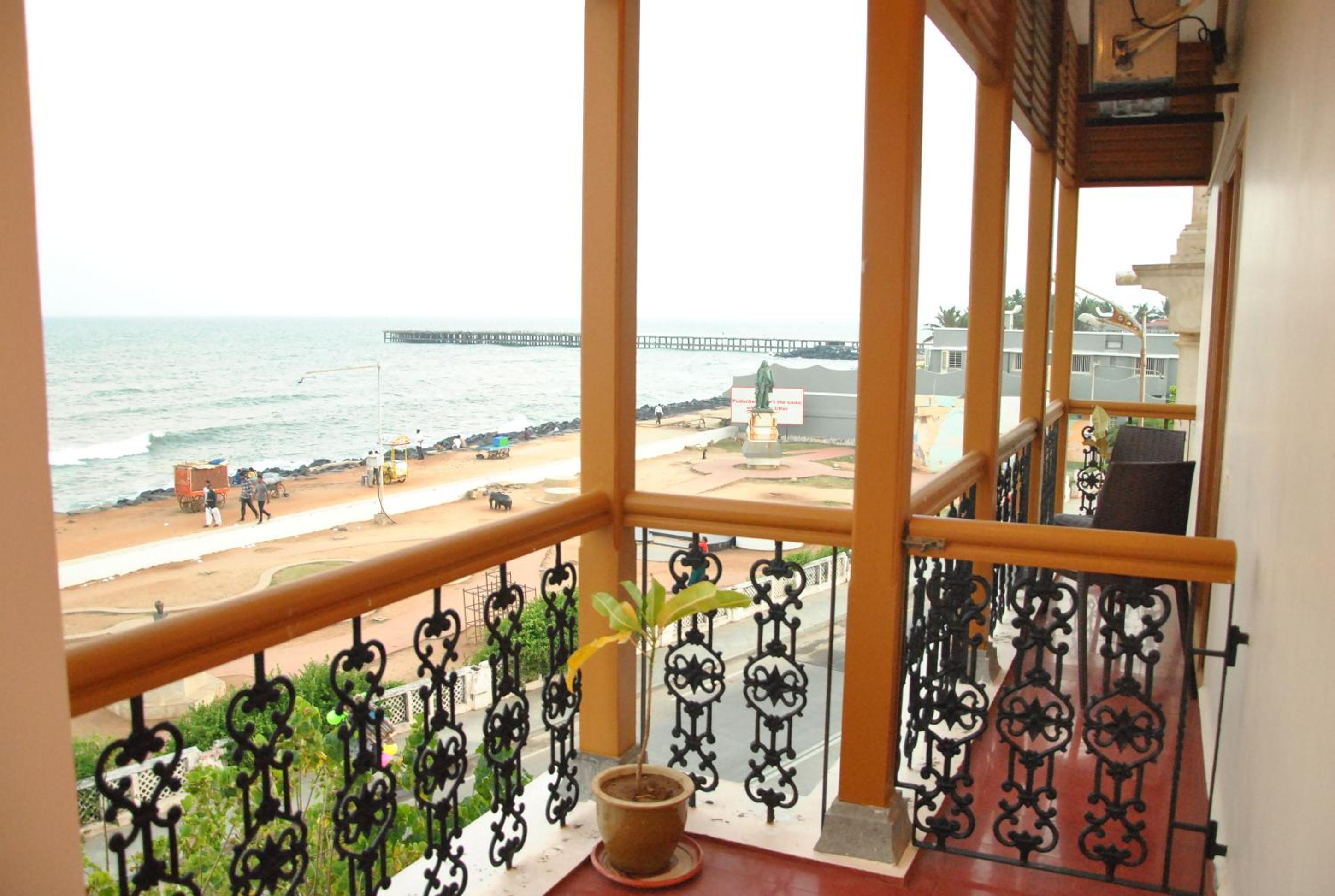 Cours Chabrol A Heritage Hotel By The Sea 34/35
