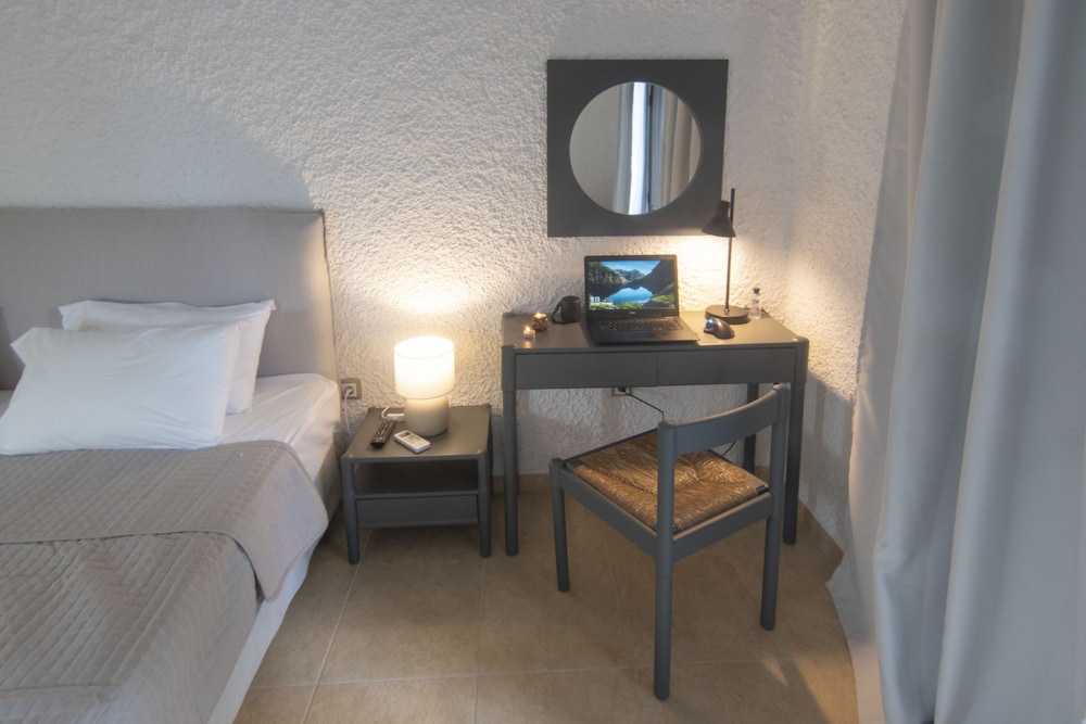Apollo Resort 26/63