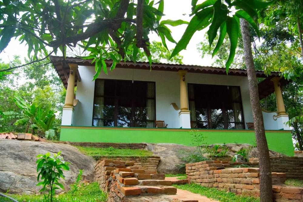 Serenity Sigiri Resort 23/29