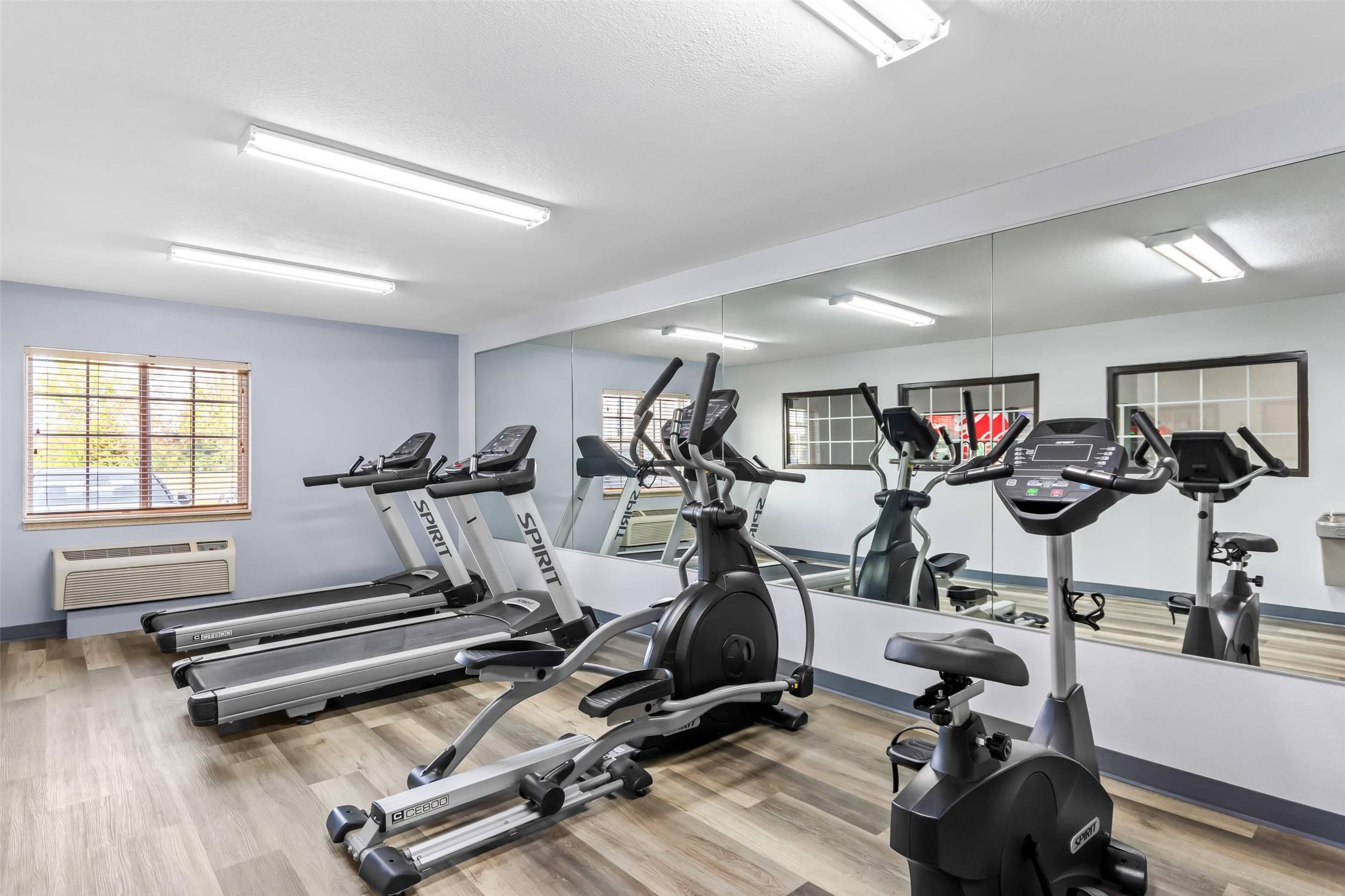 Birch Hill Suites Clarksville 20/35