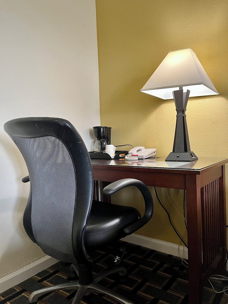 West Bank Inn 33/60