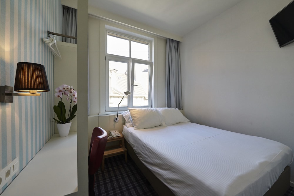 Leopold Hotel Ostend 16/72