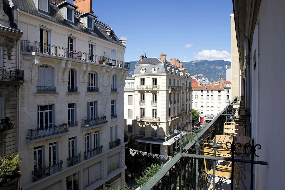 hotel