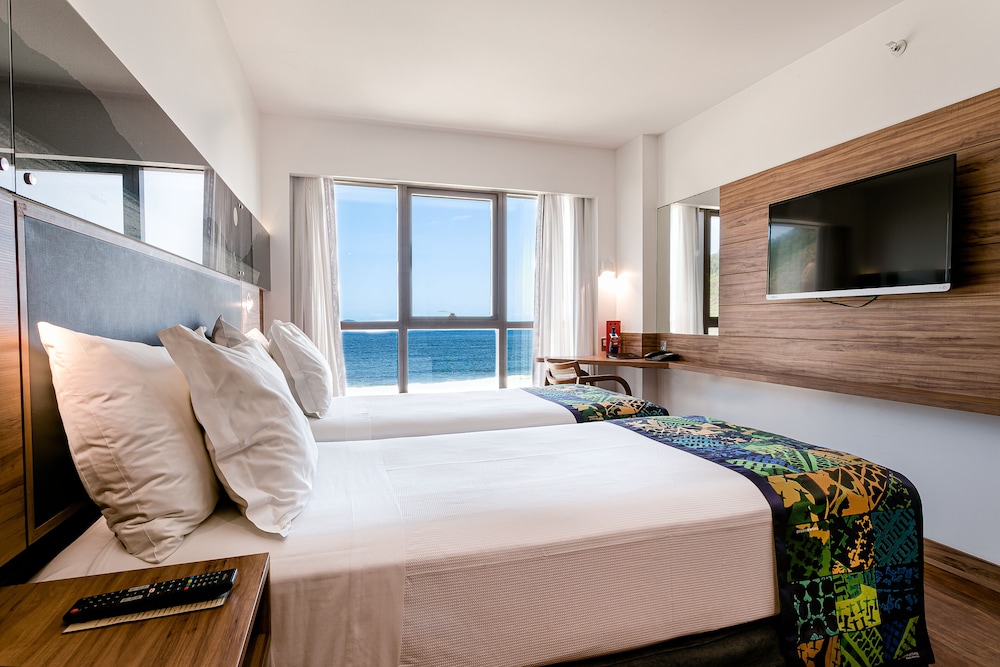 DELUXE, TWIN BEDS, SEA VIEW