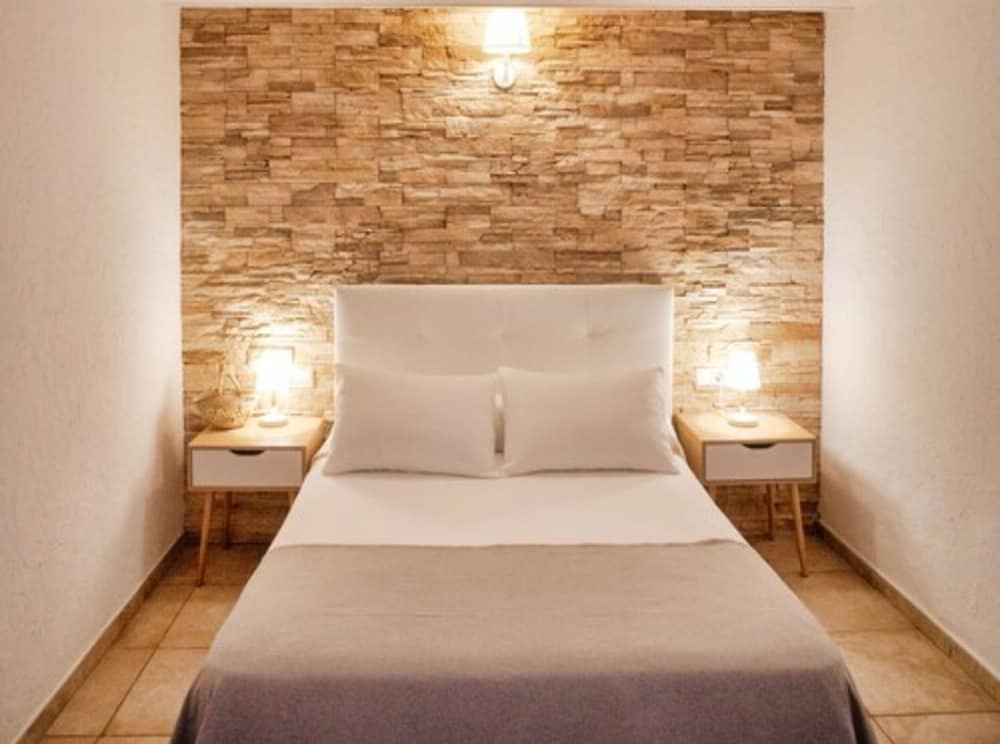 Lago Dorado Hotel 24/77