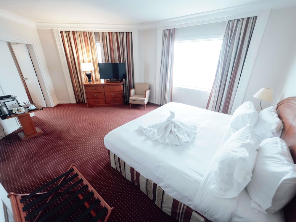 Pullman Bucharest World Trade Center Hotel 30/74