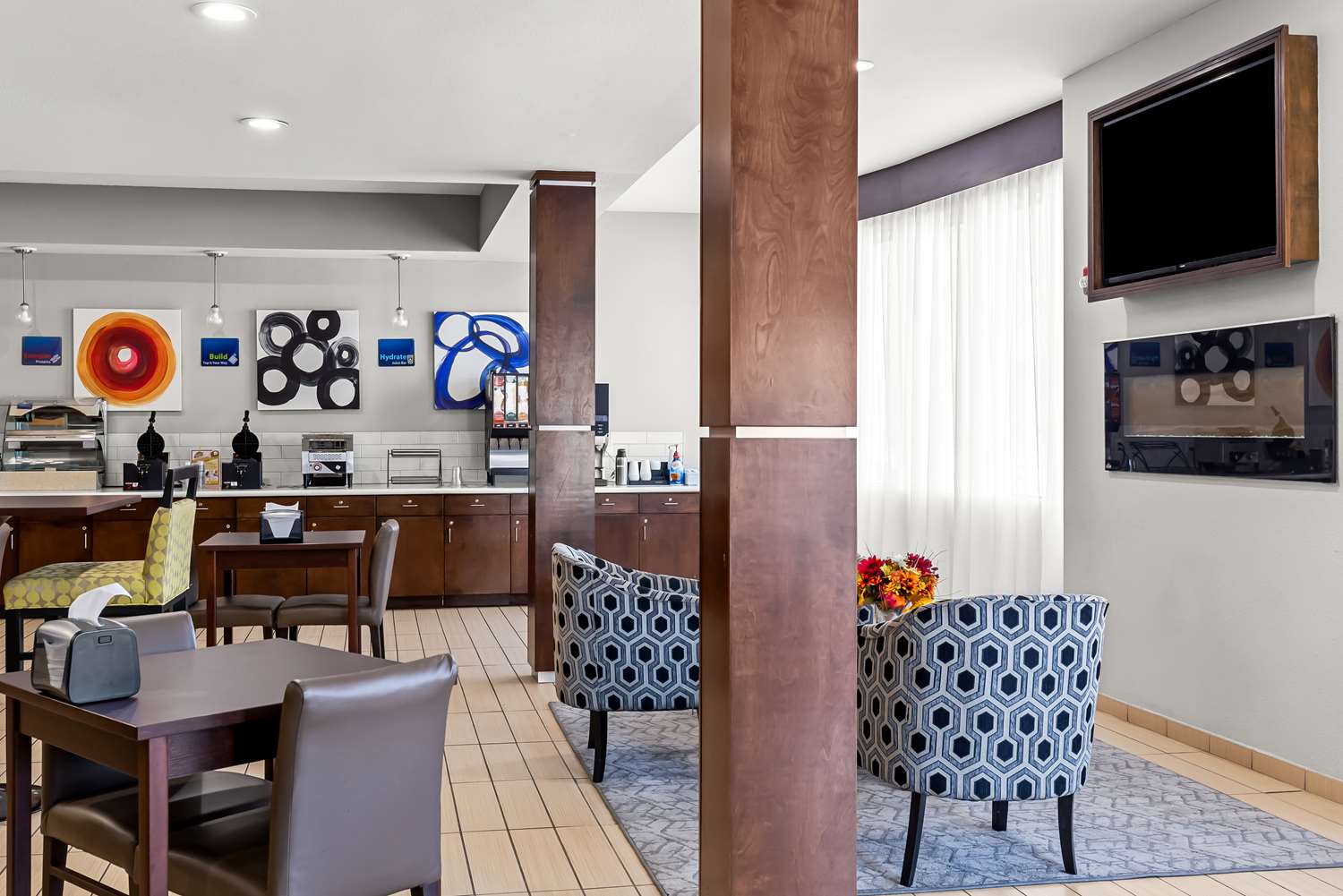 Best Western St. Louis Airport North Hotel & Suite 16/19