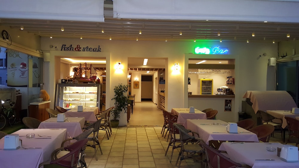 Artemis Hotel 47/69