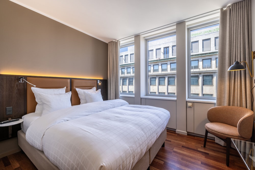 STANDARD, DOUBLE BED