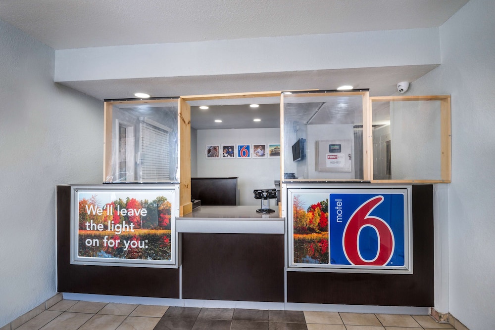 Motel6 Sandston, VA - Richmond 8/42