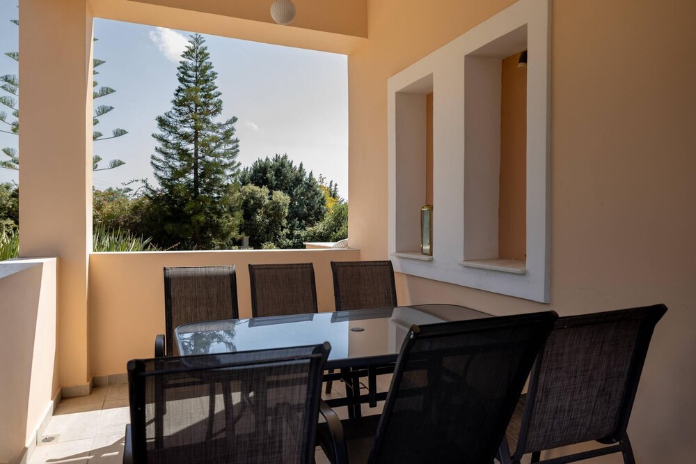 Leone Luxury Villas 47/50