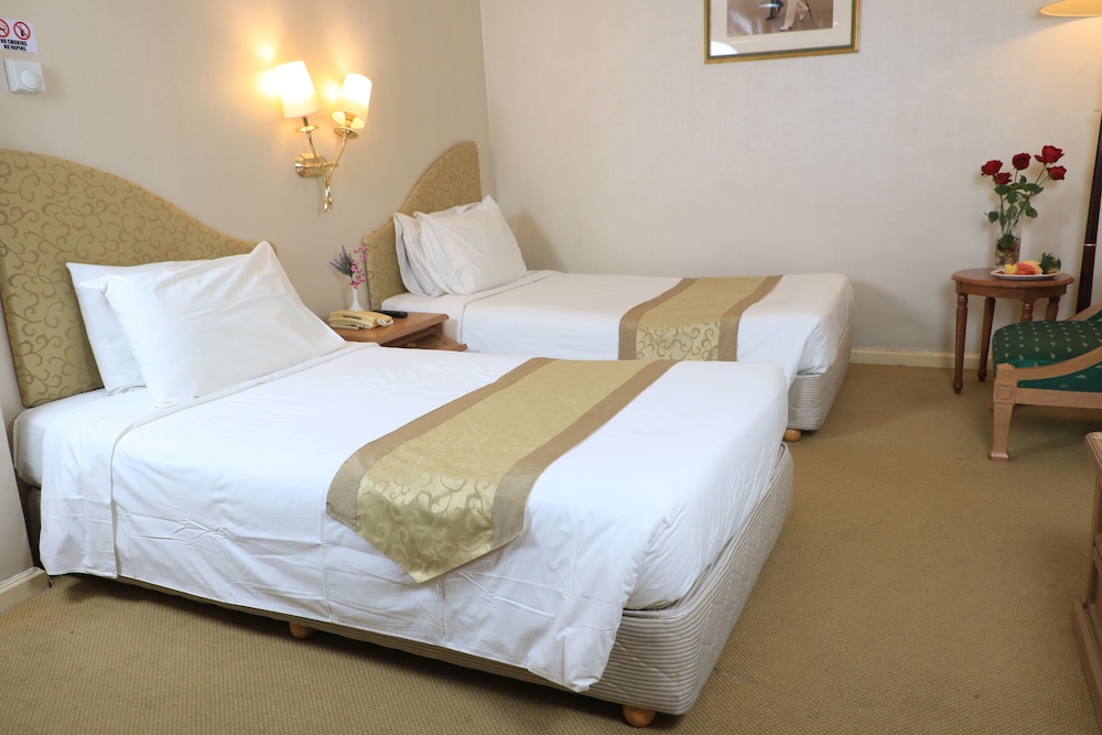Merdeka Palace Hotel Suites 21/47