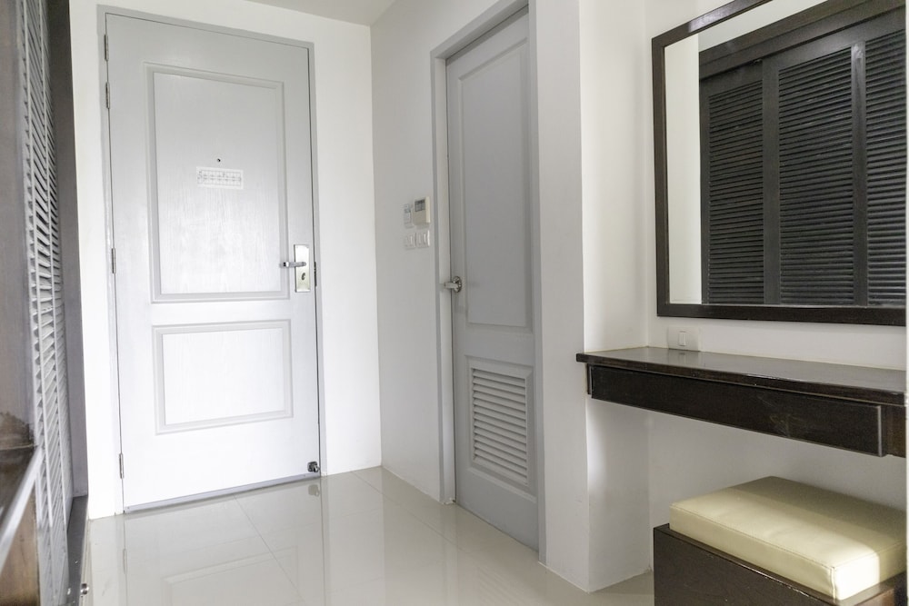 Chawlada Hotel 35/37