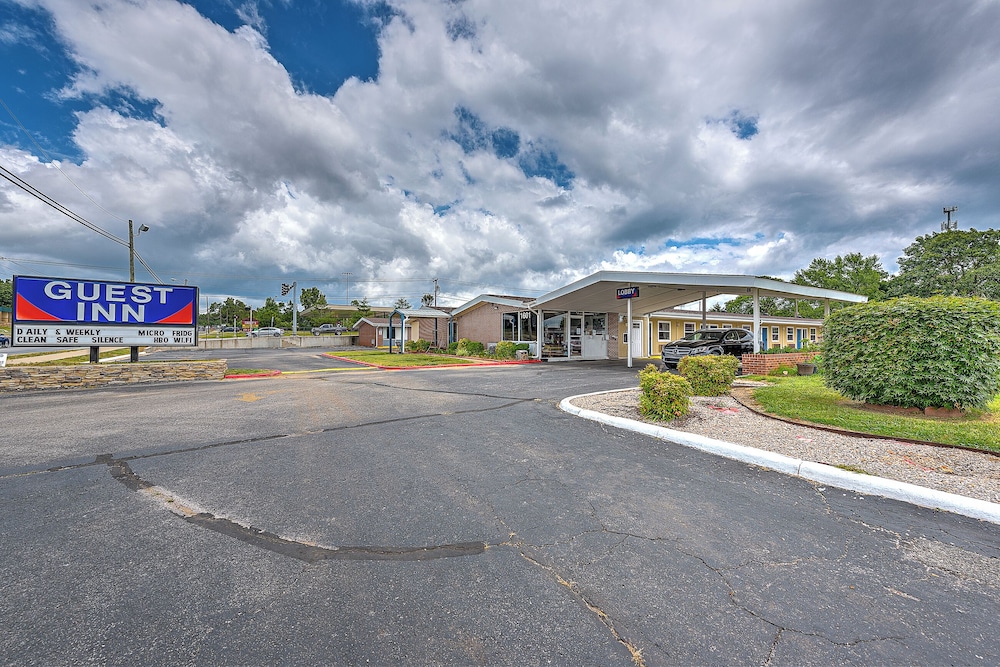 Guest Inn Rogers 56/67