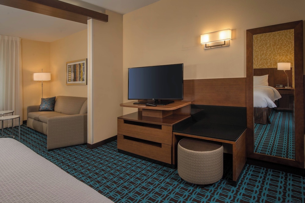 Fairfield Inn And Suites Washington 38/50