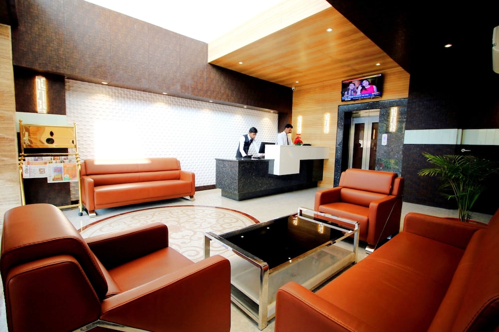 Pinnacle by Click Hotels, Lucknow 42/63
